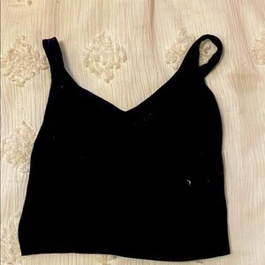 Black Women's athletic Lululemon Top